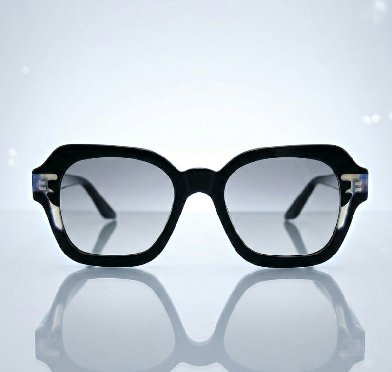 Acetic acid sunglasses. We mix and match colors to create a soft effect. This design features a very bold color scheme, giving the sunglasses a vibrant and bright effect/a sunny and passionate one. It