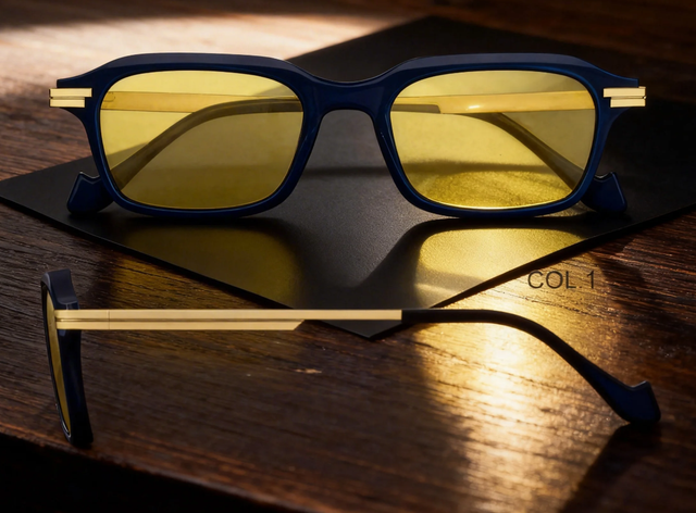 Acetic acid sunglasses. We mix and match colors to create a soft effect. This design features a very bold color scheme, giving the sunglasses a vibrant and bright effect/a sunny and passionate one. It