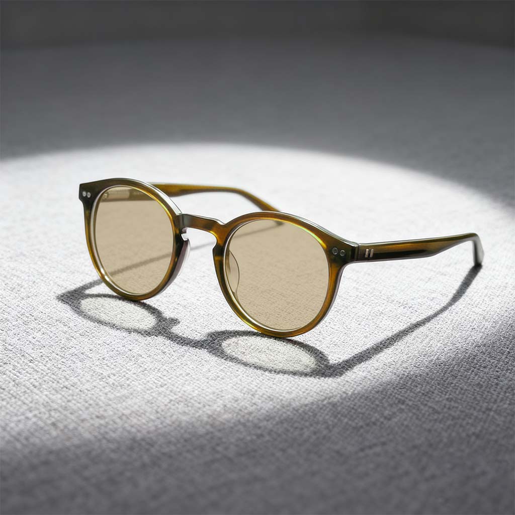 Retro round frame sunglasses