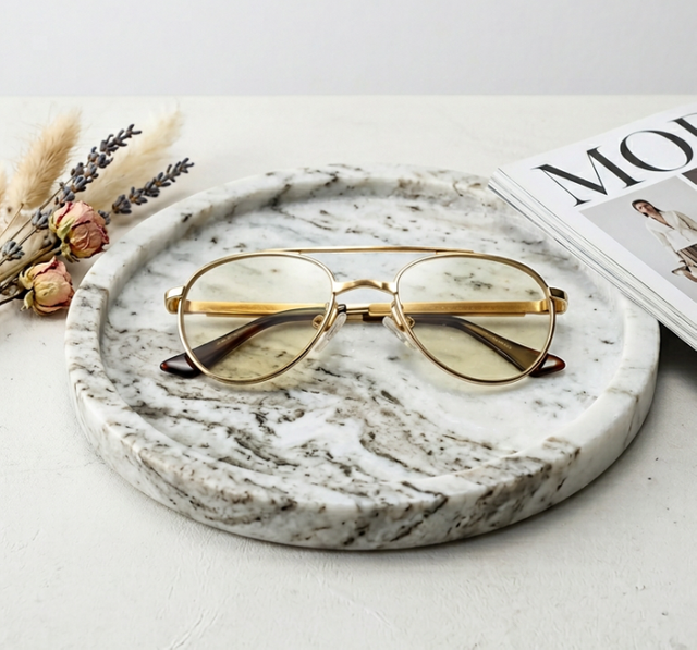 Customized sunglasses. Brand eyewear. Optical eyewear. Children's eyewear. Adult eyewear. Reading eyewear. Anti-blue light eyewear.