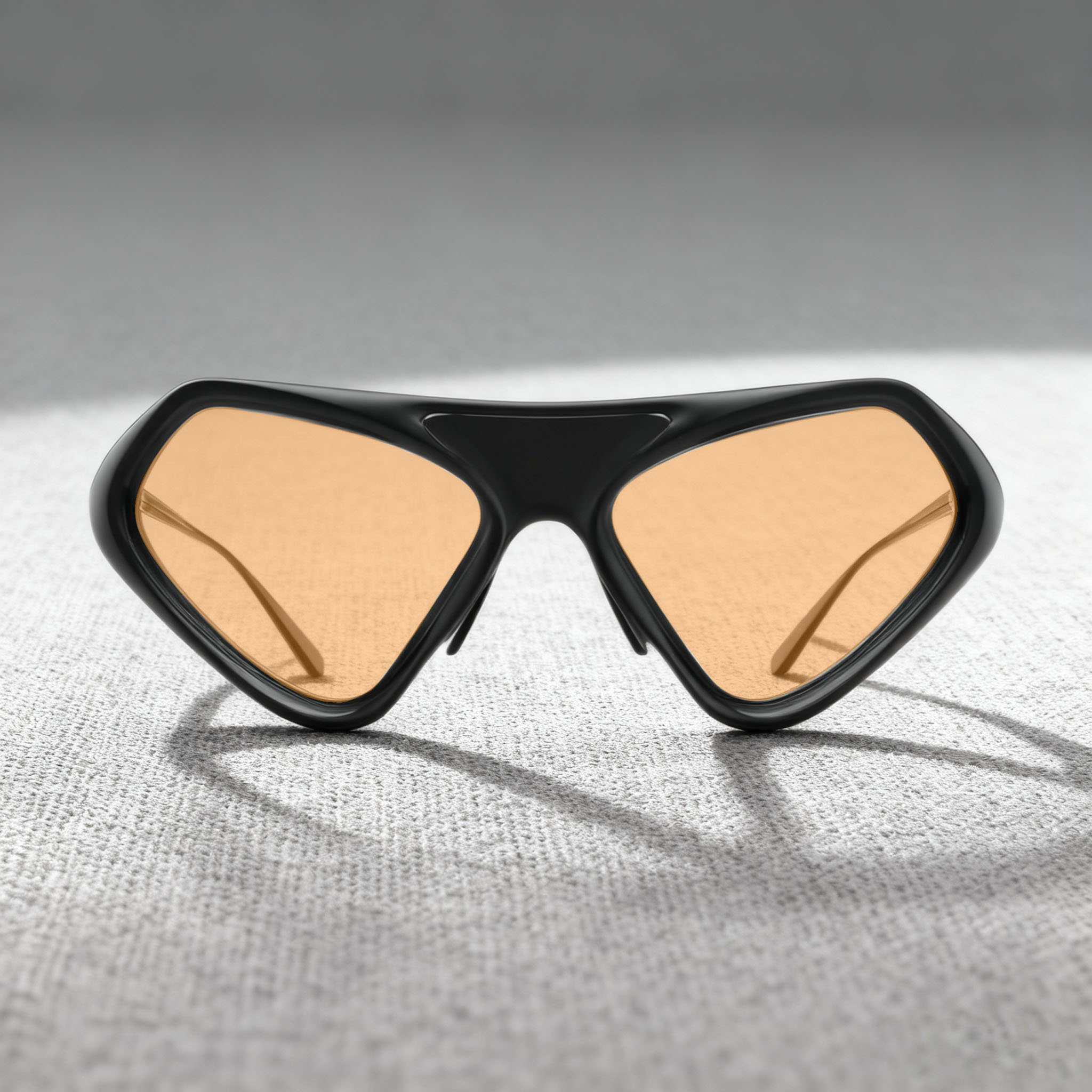 Avant garde cat eye shaped sunglasses